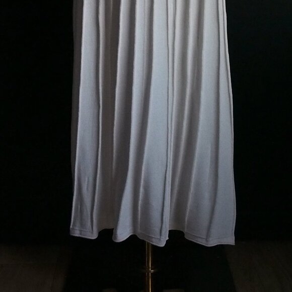 Wilfred | NWOT Pleated Sleeveless Dress in Off-White/Cream - Picture 3 of 7